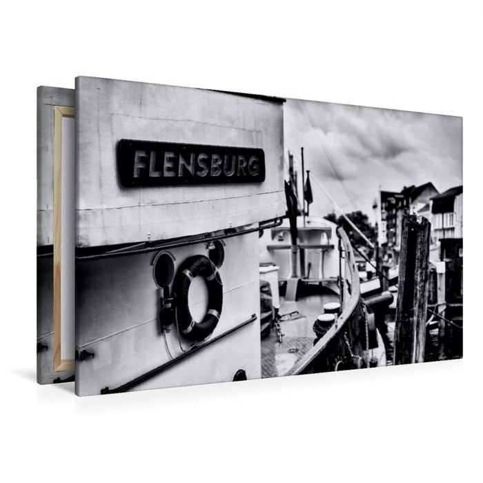 Premium Textil-Leinwand Schiff im Flensburger Hafen