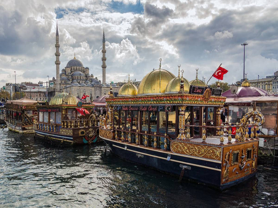 Hafen in Istanbul - CALVENDO Foto-Puzzle'