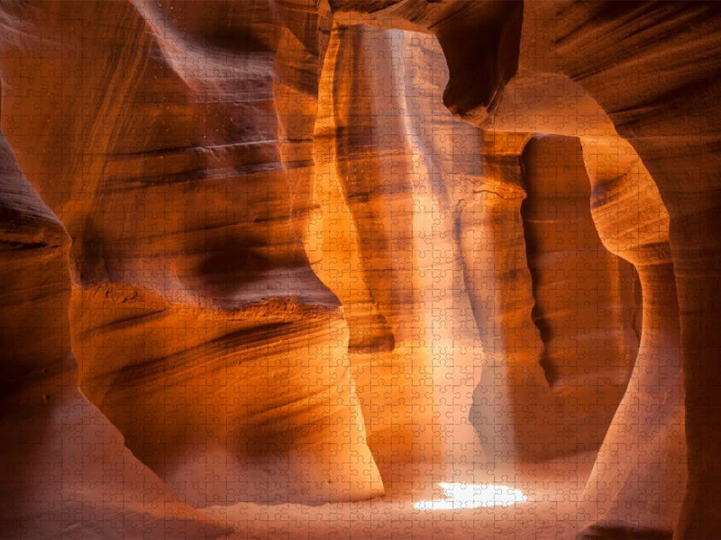 Upper Antelope Canyon - Lichtsäule - CALVENDO Foto-Puzzle'