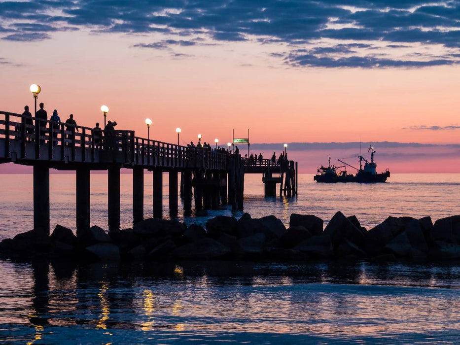 Seebrücke Wustrow am Abend - CALVENDO Foto-Puzzle'