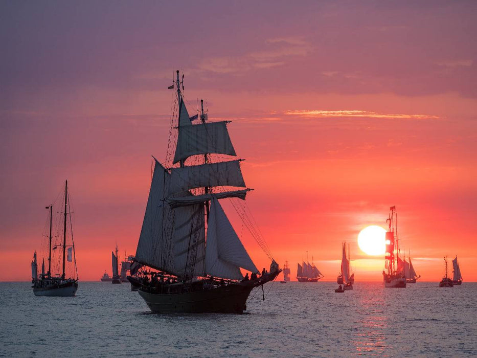 Ein Motiv aus dem Kalender Windjammer auf der Ostsee im Abendlicht - CALVENDO Foto-Puzzle'