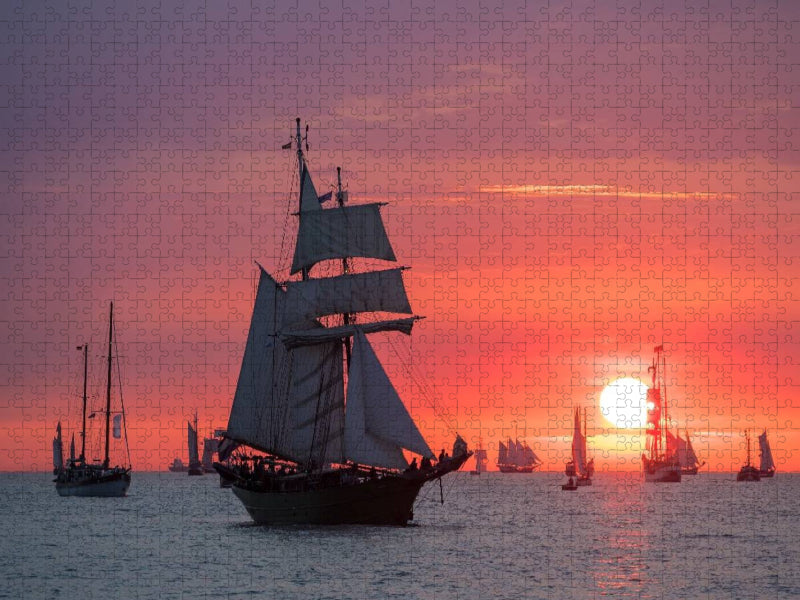 Ein Motiv aus dem Kalender Windjammer auf der Ostsee im Abendlicht - CALVENDO Foto-Puzzle'