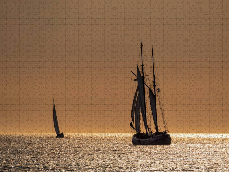 Ein Motiv aus dem Kalender Windjammer auf der Ostsee im Abendlicht - CALVENDO Foto-Puzzle'