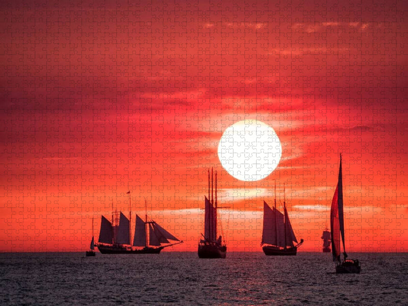 Ein Motiv aus dem Kalender Windjammer auf der Ostsee im Abendlicht - CALVENDO Foto-Puzzle'