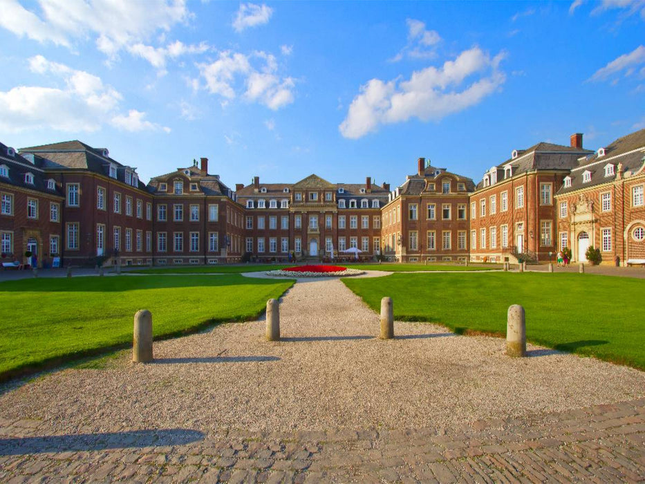 Schloss Nordkirchen, Haupteingang mit Ehrenhof - CALVENDO Foto-Puzzle'