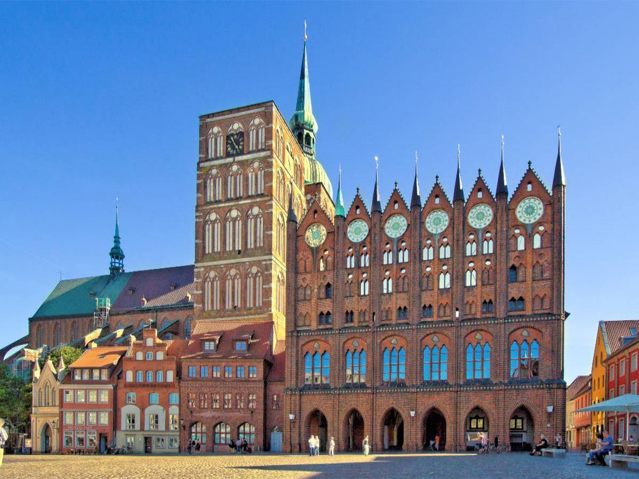 Das Rathaus mit Schaufassade, im Stil der norddeutschen Backsteingotik im 13.Jahrhundert errichtet - CALVENDO Foto-Puzzle'