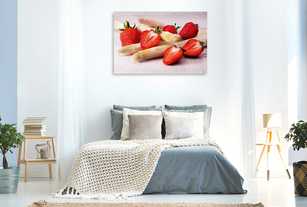 Premium Textil-Leinwand Premium Textil-Leinwand 120 cm x 80 cm quer Erdbeeren an Spargel