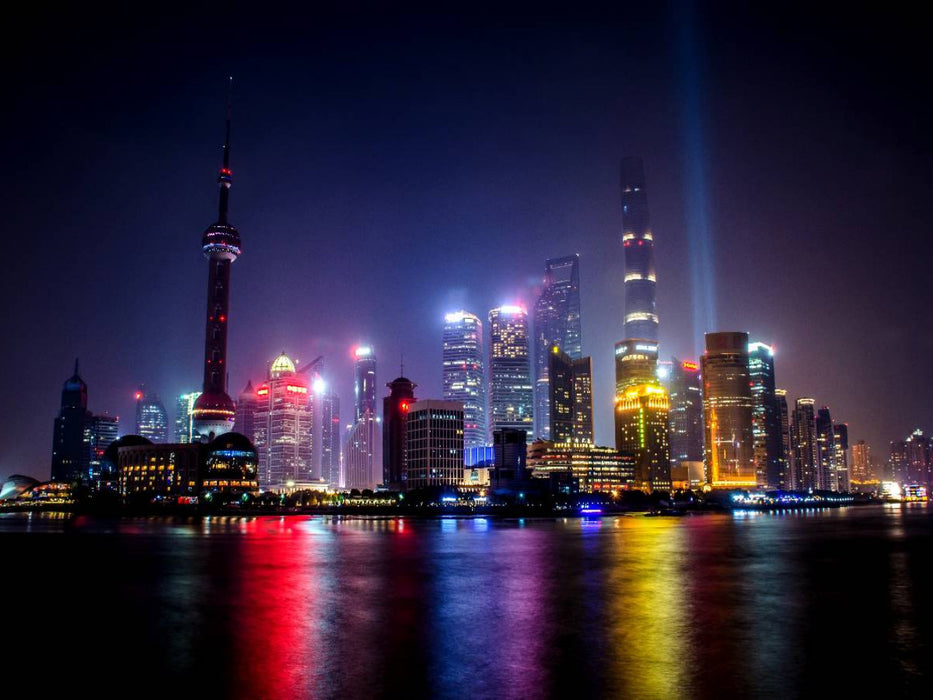 Fantastische Skyline mit Shanghai Pearl Tower bei Nacht - CALVENDO Foto-Puzzle'