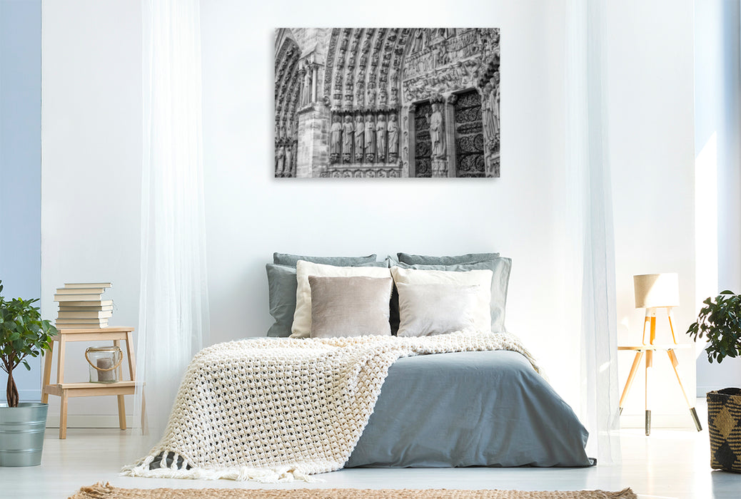 Premium Textil-Leinwand Premium Textil-Leinwand 120 cm x 80 cm quer Eingang von Notre Dame in Paris