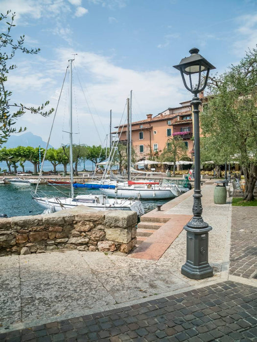 TORRI DEL BENACO Hafenbecken - CALVENDO Foto-Puzzle'
