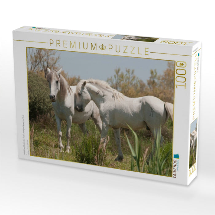 Natürliches Pferdeleben in der Camargue: Hengst und Stute - CALVENDO Foto-Puzzle'