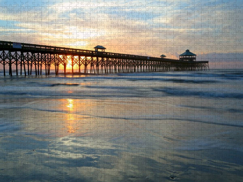 Folly Beach Pier bei Sonnenaufgang, Charleston, South Carolina, USA - CALVENDO Foto-Puzzle'