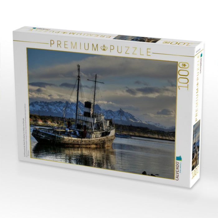 Schiffswrack der Saint Christopher im Hafen von Ushuaia - CALVENDO Foto-Puzzle'