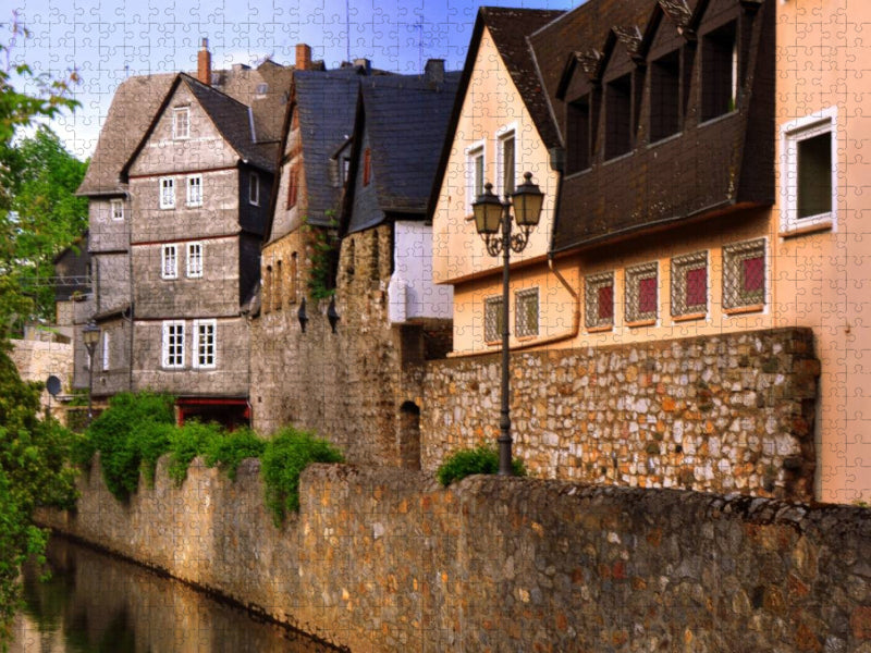 Am Lahnpförtchen; kleiner Durchlass in der mittelalterlichen Stadtmauer, auch Tränkpforte - CALVENDO Foto-Puzzle'