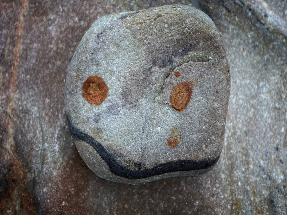Steingesicht am Strand - CALVENDO Foto-Puzzle'