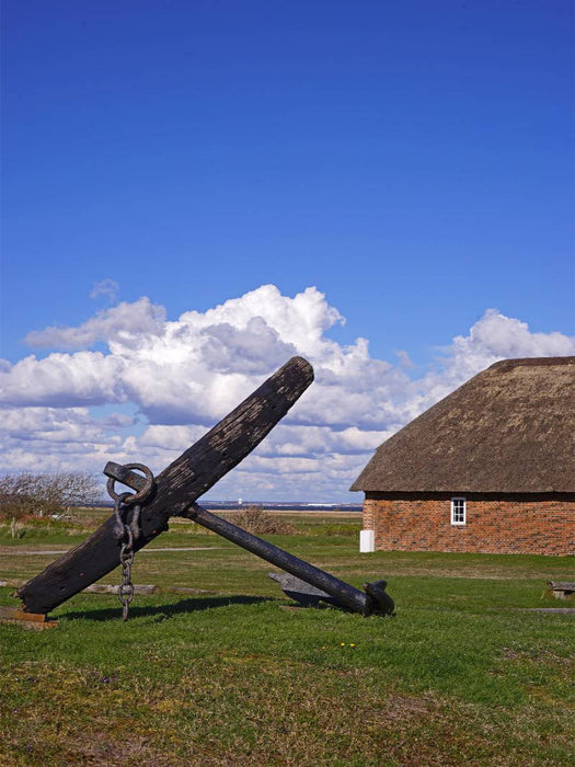 Alter Anker an einem Haus in Hvide Sande - CALVENDO Foto-Puzzle'