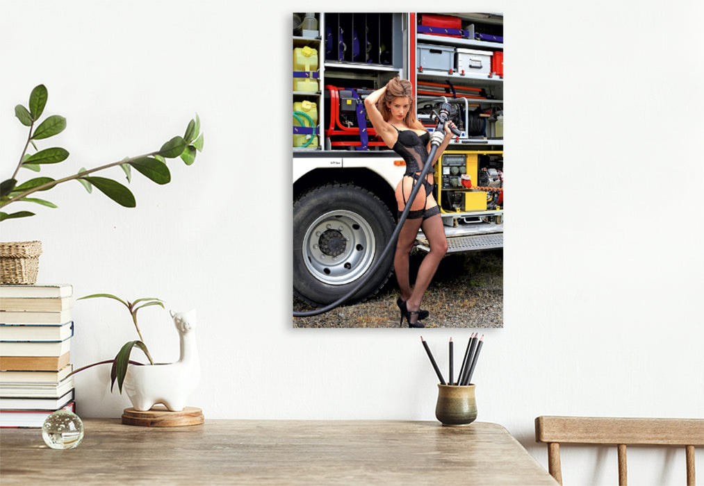 Premium Textil-Leinwand Premium Textil-Leinwand 80 cm x 120 cm  hoch Ein Motiv aus dem Kalender Feuerwehrkalender – Erotische Fotografien von Thomas Siepmann