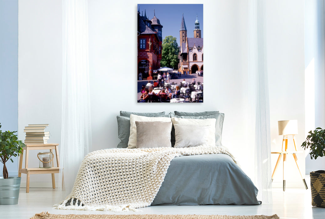 Premium Textil-Leinwand Premium Textil-Leinwand 80 cm x 120 cm  hoch Markplatz Goslar mit Rathaus und Kaiser Worth