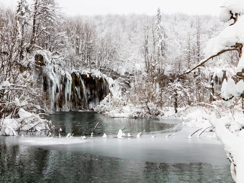 Winter impressions Plitvice National Park - CALVENDO photo puzzle 