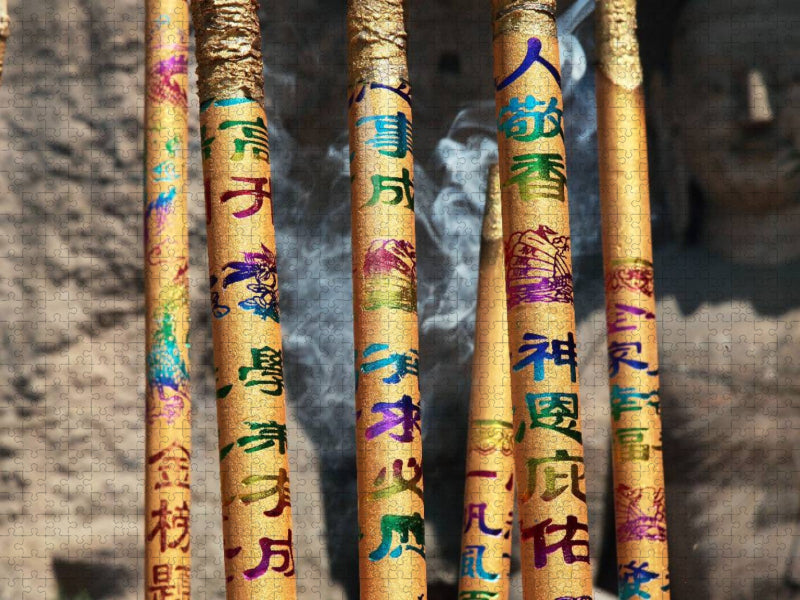 Räucherstäbchen mit chinesischen Schriftzeichen - CALVENDO Foto-Puzzle'