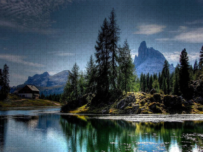 Lago di Federa mit Becco di Mezzodi - erreichbar von Cortina oder Passo Giau - CALVENDO Foto-Puzzle'