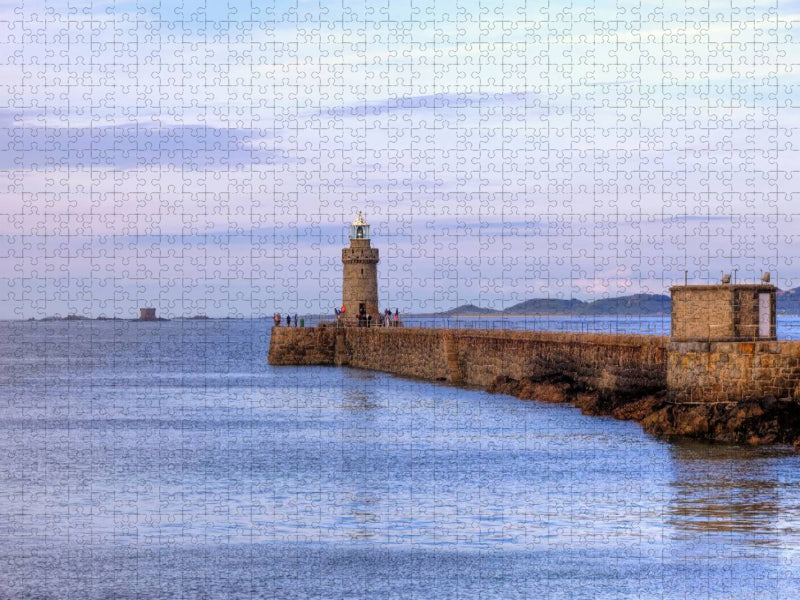 Leuchtturm St Peter Port - Guernsey - CALVENDO Foto-Puzzle'