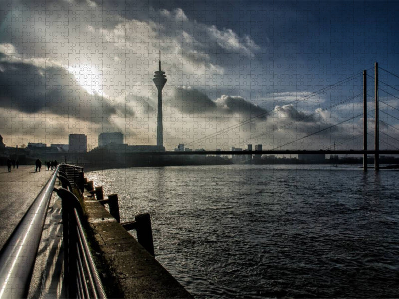 Blick auf die Rheinkniebrücke und den Rheinturm - CALVENDO Foto-Puzzle'