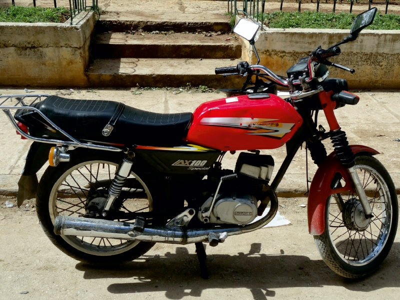 Motorrad SUZUKI AX 100 in Havanna 1000 Teile Puzzle quer - CALVENDO Foto-Puzzle'