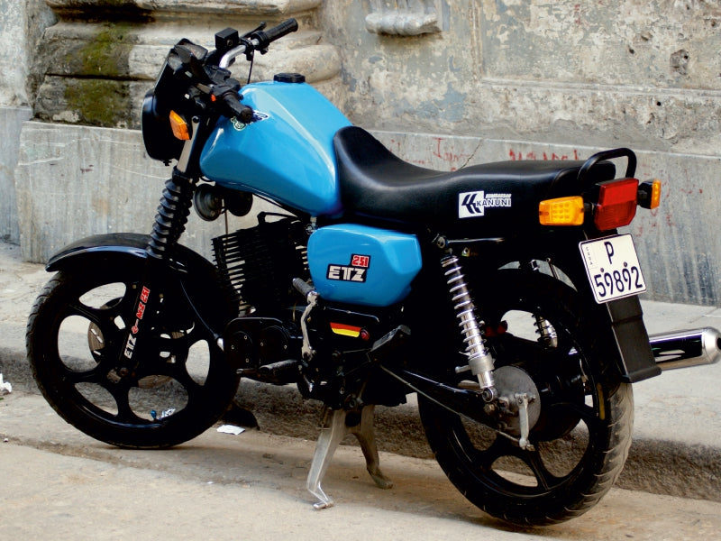 Motorrad MZ ETZ 251 aus der DDR auf Kuba 1000 Teile Puzzle quer - CALVENDO Foto-Puzzle'
