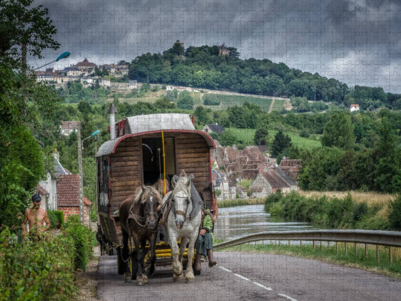 Caravan auf den Straßen von Sancerre - CALVENDO Foto-Puzzle'