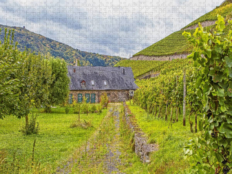 Weingut im Ahrtal - CALVENDO Foto-Puzzle'