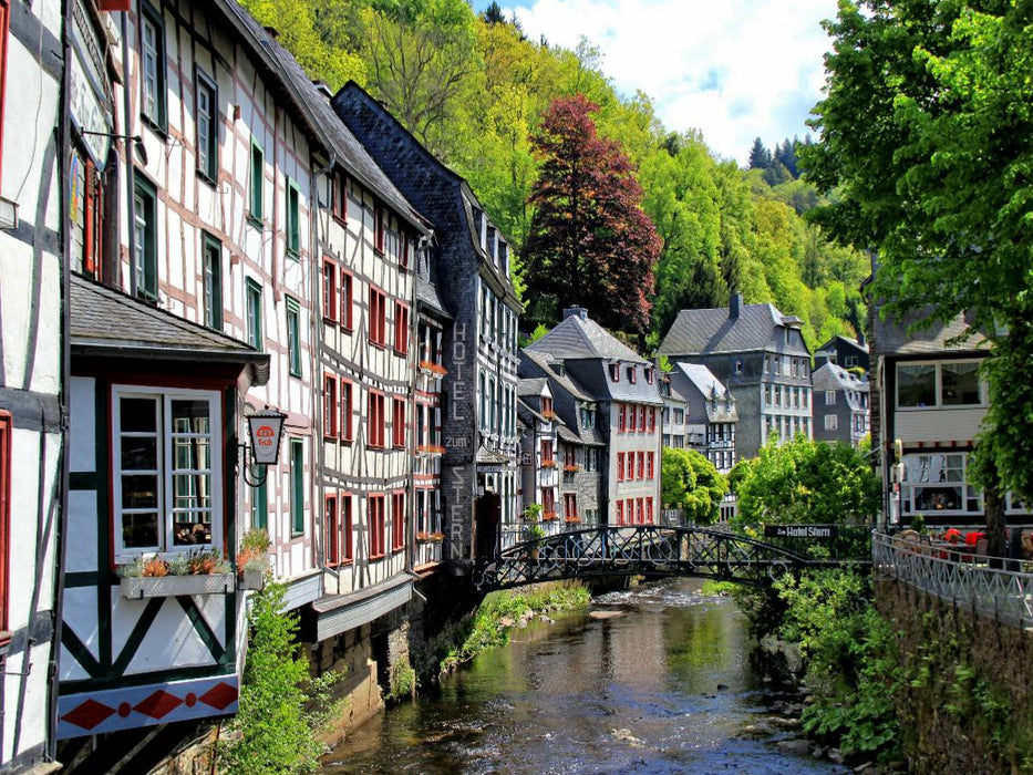 Eine Perle in der Eifel - Monschau - CALVENDO Foto-Puzzle'