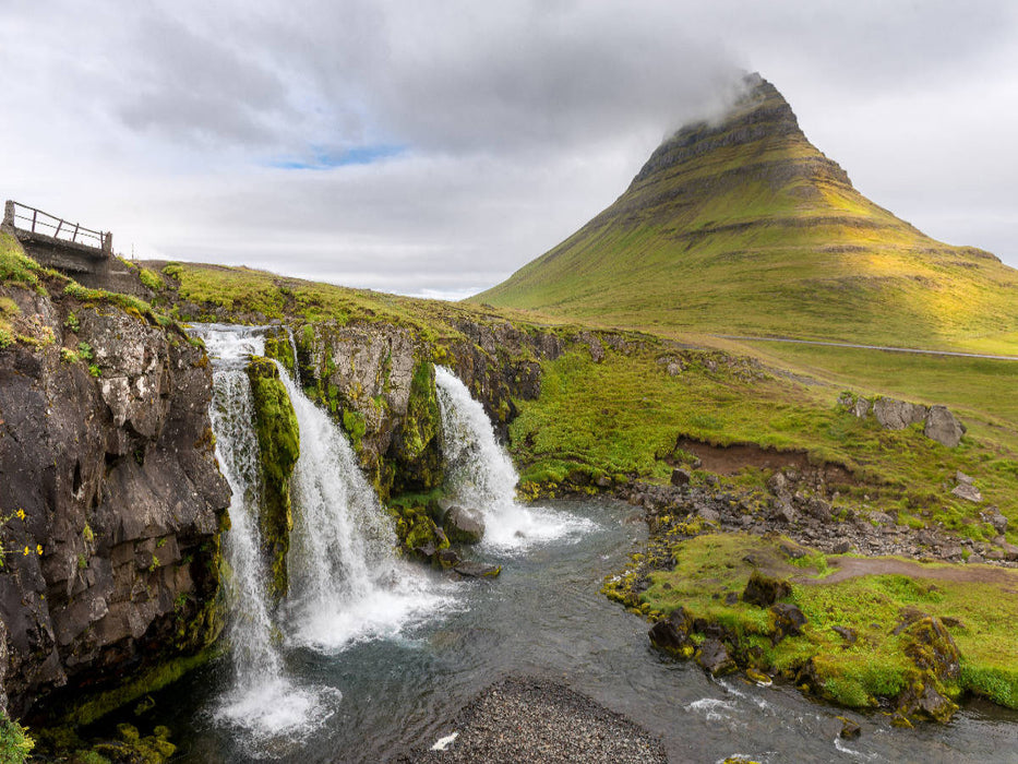 Kirkjufellsfoss mit Kirkjufell - CALVENDO Foto-Puzzle'