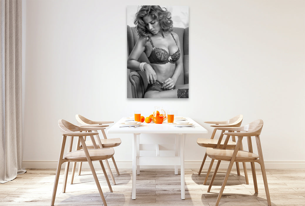 Premium Textil-Leinwand Premium Textil-Leinwand 80 cm x 120 cm  hoch Ein Motiv aus dem Kalender NILU LINGERIE 2018