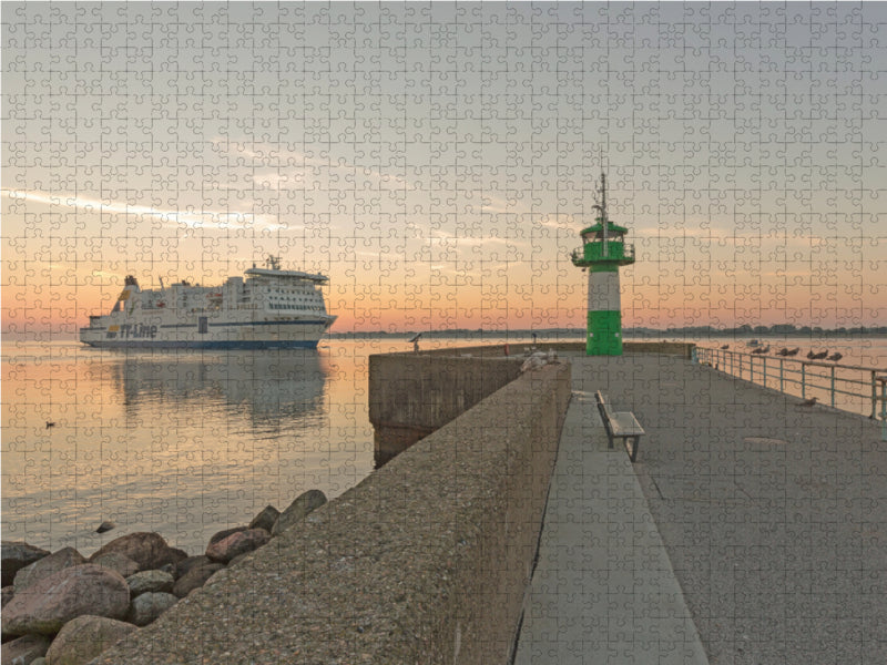 Travemünde Mole, Peter Pan - Puzzle photo CALVENDO 