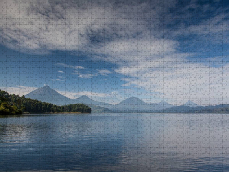 Die Kette der Virunga-Vulkane - CALVENDO Foto-Puzzle'