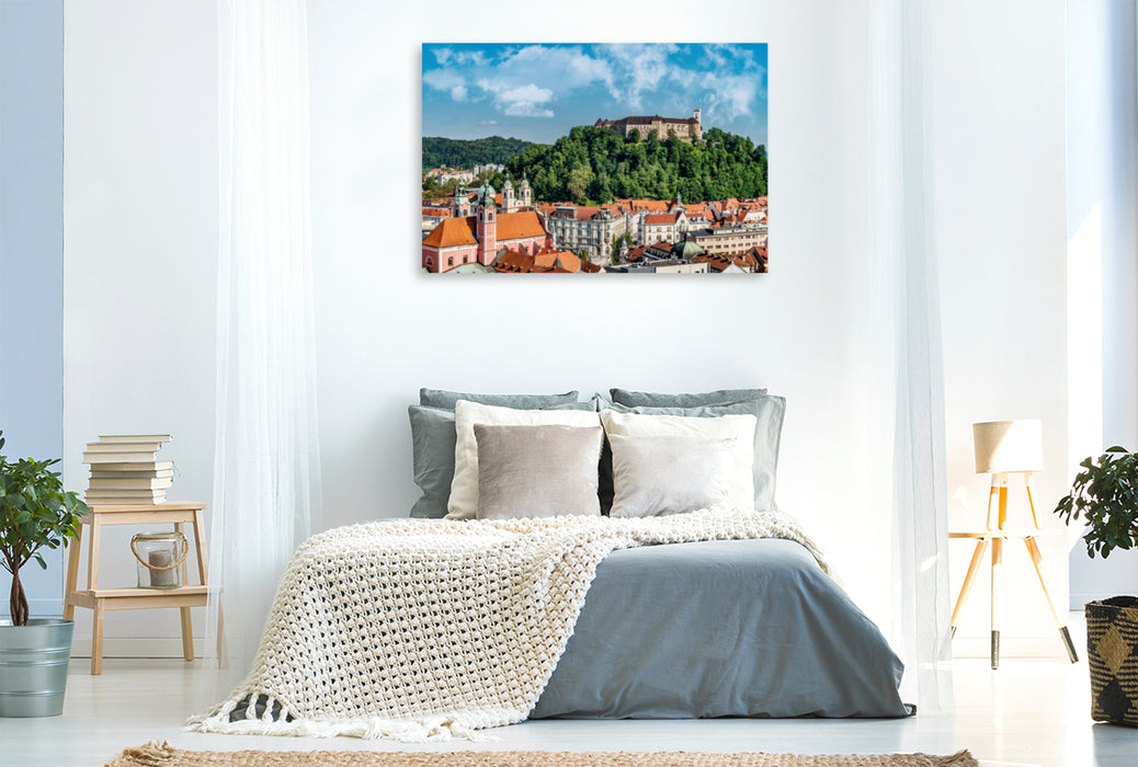 Premium Textil-Leinwand Premium Textil-Leinwand 120 cm x 80 cm quer Stadtansicht mit Burg in Ljubljana