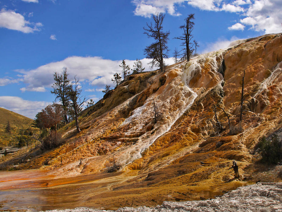 Mammoth Hot Springs Yellowstone - CALVENDO Foto-Puzzle'