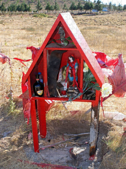 Straßenaltar in Patagonien - CALVENDO Foto-Puzzle'