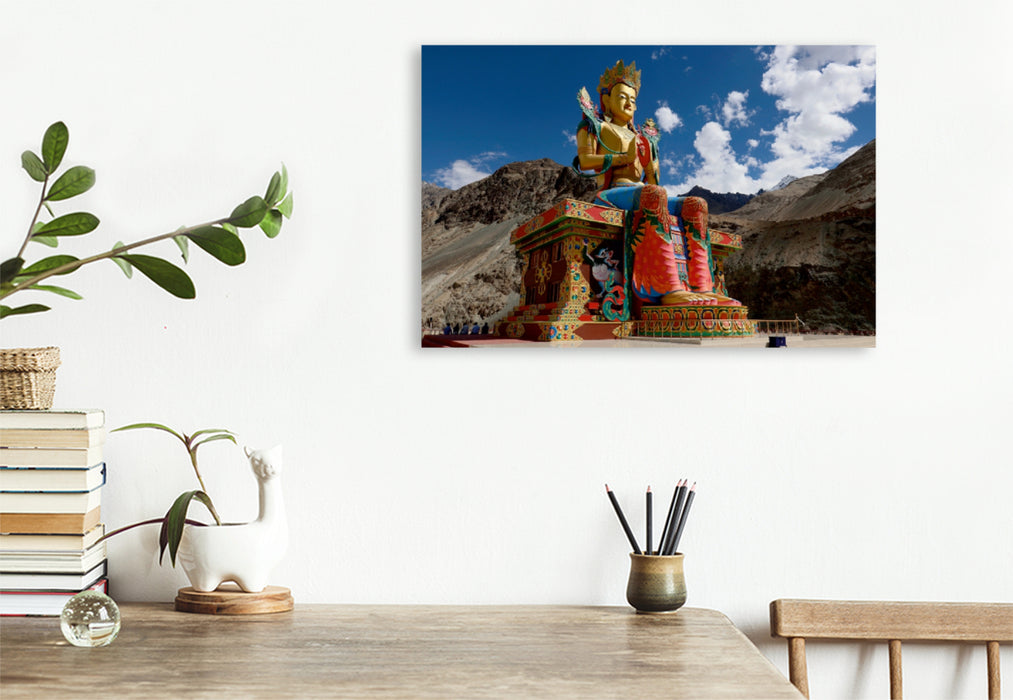 Premium Textil-Leinwand Premium Textil-Leinwand 120 cm x 80 cm quer Statue of Maitreya Buddha (höhe ca. 32m) im Nubra-Tal