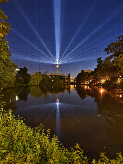 Blaue Stunde am Schwanenspiegel zum Grand Départ - CALVENDO Foto-Puzzle'