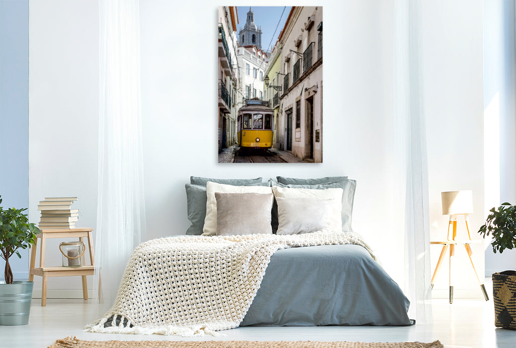 Premium Textil-Leinwand Premium Textil-Leinwand 80 cm x 120 cm  hoch Ein Motiv aus dem Kalender Lissabon - Straßen- & Standseilbahnen