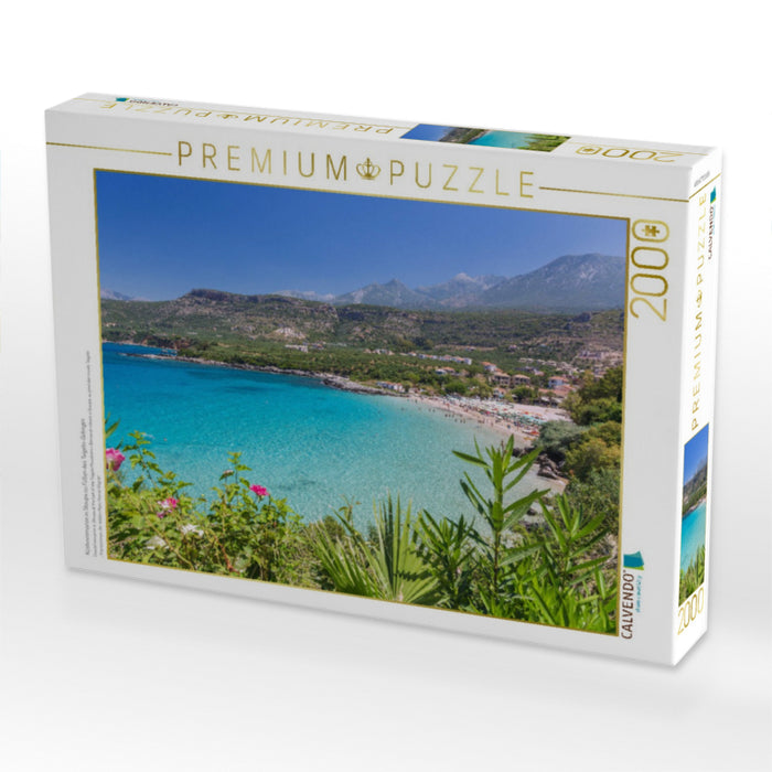 Küstenromanze in Stoupa zu Füßen des Taigeto-Gebirges - CALVENDO Foto-Puzzle'