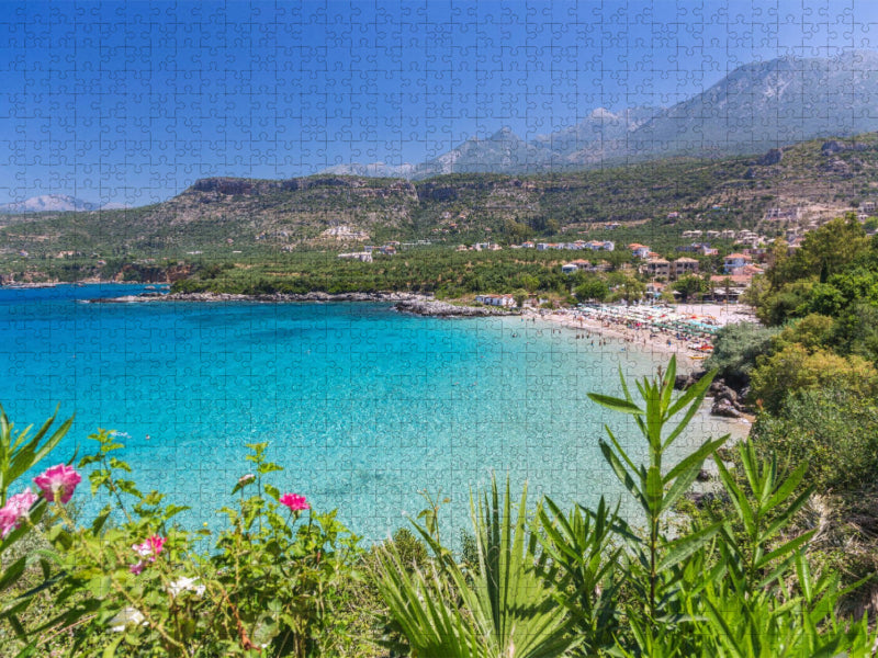 Küstenromanze in Stoupa zu Füßen des Taigeto-Gebirges - CALVENDO Foto-Puzzle'