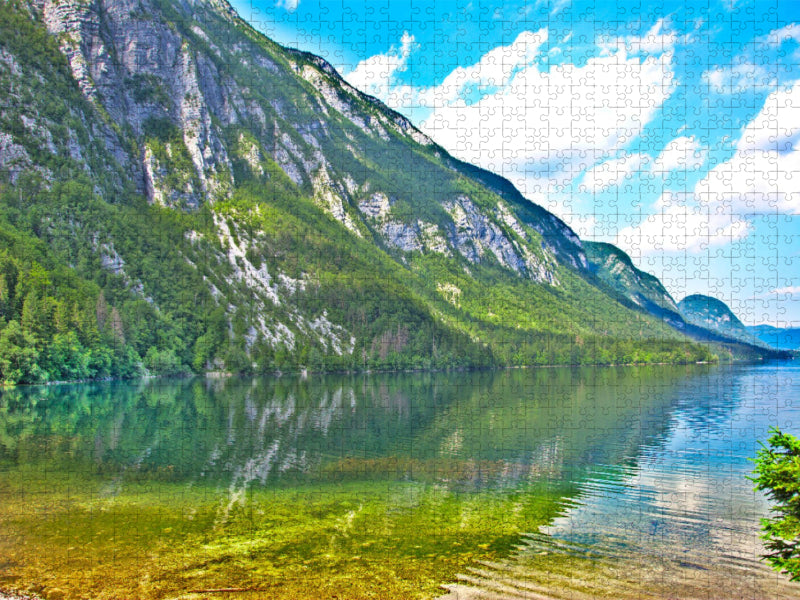 Spiegelung im Bohinj- See - CALVENDO Foto-Puzzle'