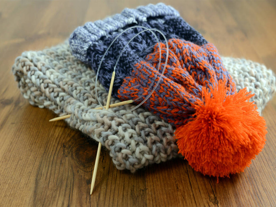 Gestrickte Wollmütze und Schal. Wintersachen in Handarbeit. - CALVENDO Foto-Puzzle'