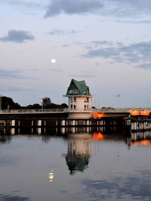 Schleibrücke in Kappeln zur blauen Stunde - CALVENDO Foto-Puzzle'