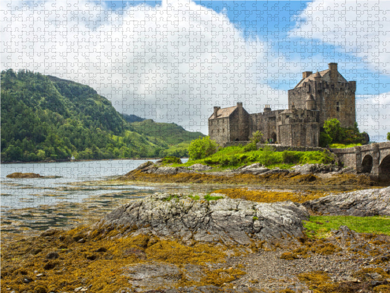 Eilean Donan Castle im Loch Duich 2000 Teile Puzzle quer - CALVENDO Foto-Puzzle'