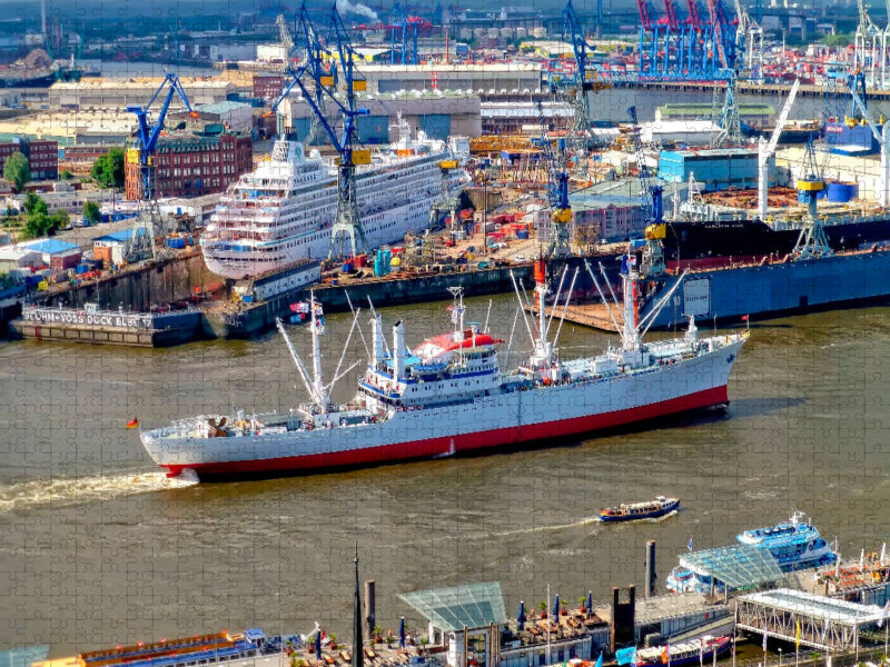 Hamburg Hafenpanorama mit Museumsschiff Cap San Diego - CALVENDO Foto-Puzzle'