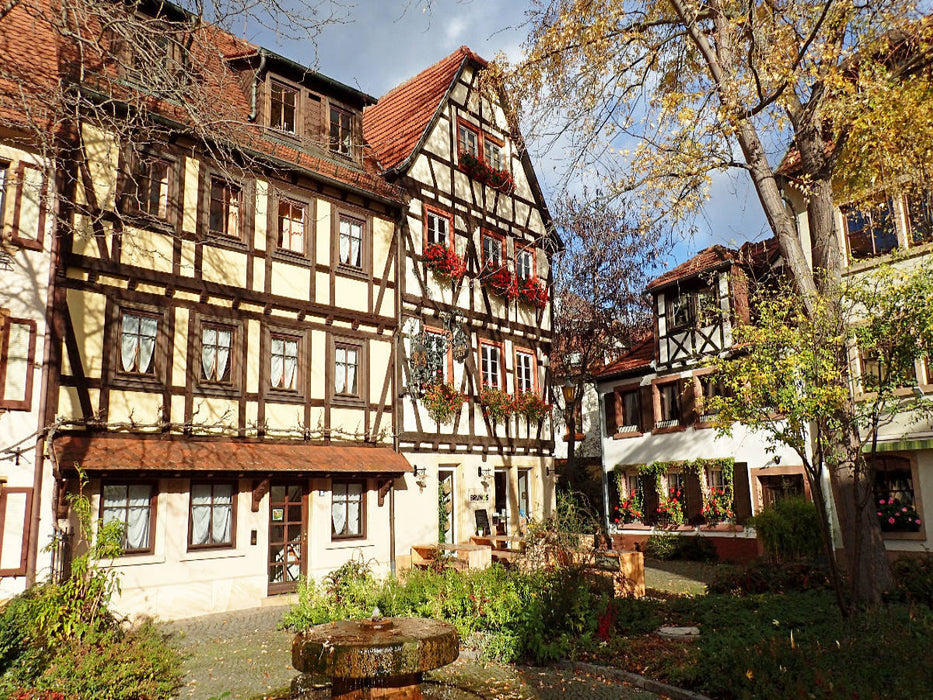 Brunnenanlage in der Zwerchgasse in Neustadt an der Weinstraße - CALVENDO Foto-Puzzle'